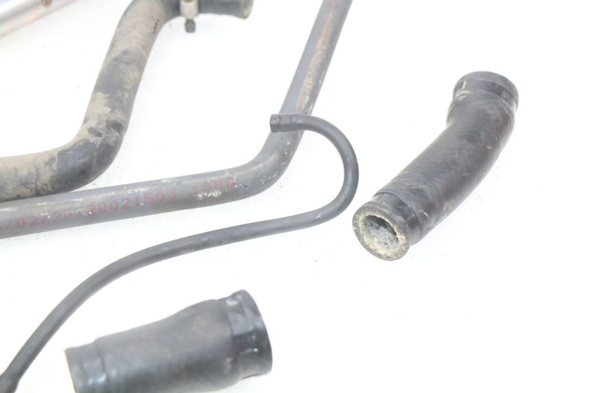 photo de TUBO DEL RADIATORE YAMAHA FJR ABS 1300 (2016 - 2020) - Dettagli dei punti di fissaggio