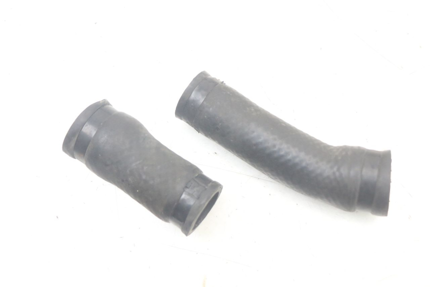 photo de TUBO DEL RADIATORE YAMAHA FJR ABS 1300 (2006 - 2012) - Altra angolazione