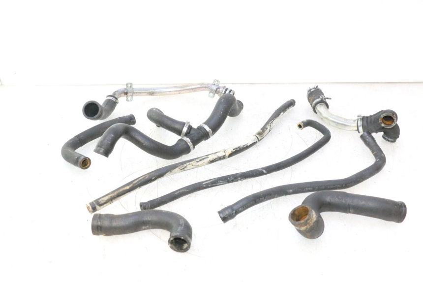 photo de TUBO RADIATORE GILERA GP 800 (2007 - 2013) - Vista principale