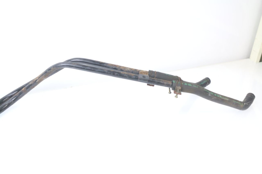 photo de Tubo del radiatore KYMCO GRAND DINK 250 (2002 - 2007) - Primo piano tecnico