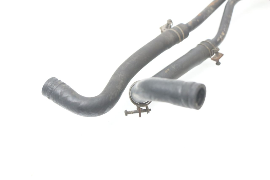 photo de Tubo del radiatore KYMCO GRAND DINK 250 (2002 - 2007) - Dettagli dei punti di fissaggio