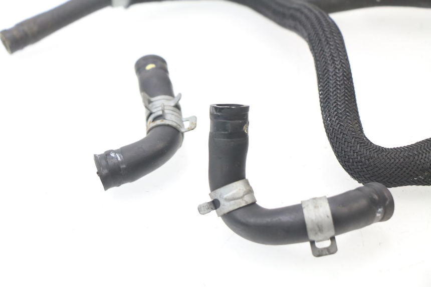 photo de Tubo del radiatore SUZUKI GSX-R GSXR 600 (2008 - 2010) - Altra angolazione