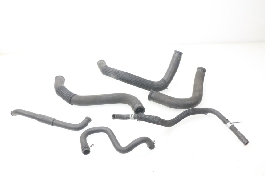 photo de Tubo del radiatore SUZUKI GSX-R GSXR 750 (2011 - 2016) - Altra angolazione