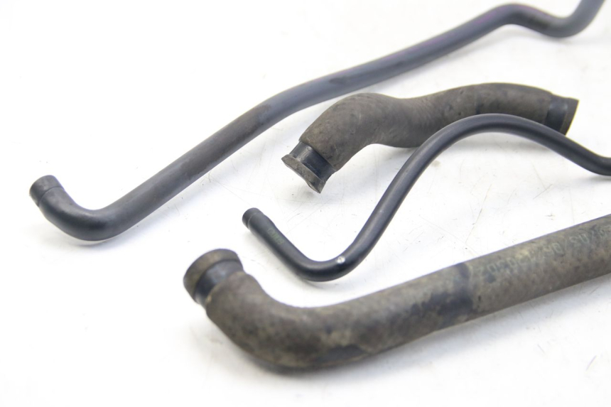 photo de TUBO DEL RADIATORE YAMAHA HW XENTER 125 (2011 - 2017) - Zoom sullo stato d'uso