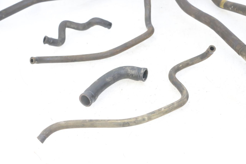 photo de TUBO RADIATORE PIAGGIO MP3 LT 300 (2010 - 2016) - Stato della superficie e materiale