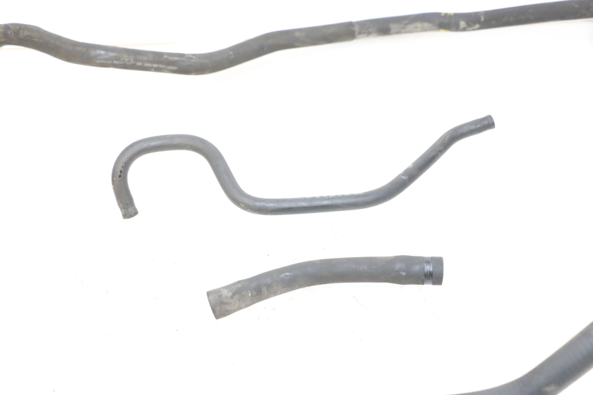 photo de TUBO DEL RADIATORE PIAGGIO MP3 500 (2011 - 2015) - Altra angolazione