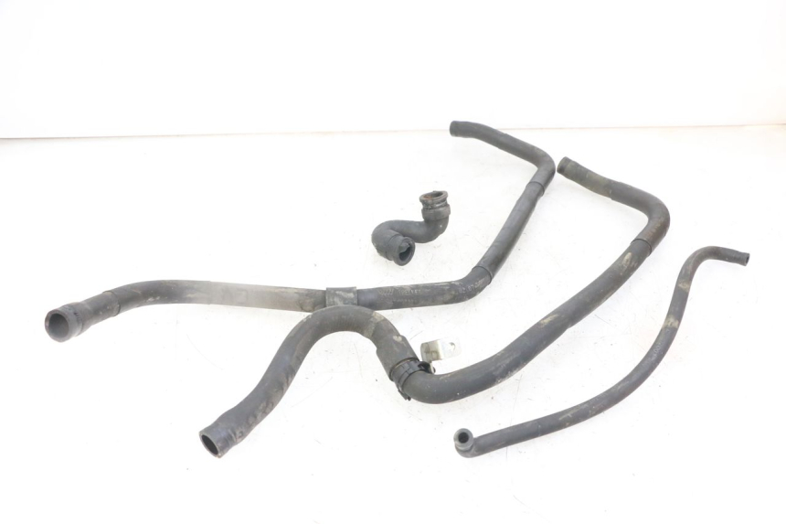 photo de TUBO DEL RADIATORE GILERA NEXUS 125 (2009 - 2013) - Vista principale