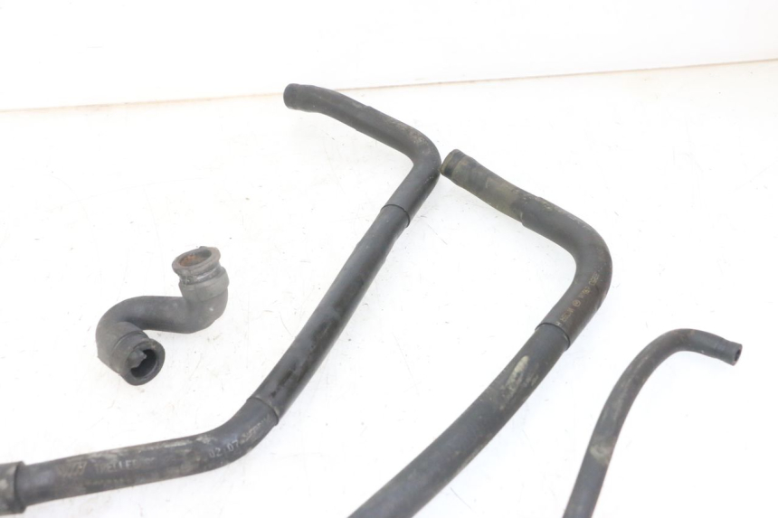 photo de TUBO DEL RADIATORE GILERA NEXUS 125 (2009 - 2013) - Altra angolazione