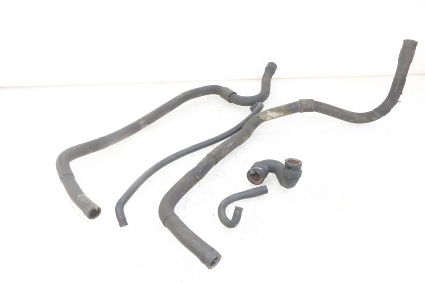 photo de TUBO DEL RADIATORE GILERA NEXUS 125 (2009 - 2013) - Altra angolazione