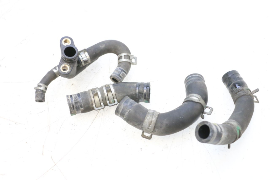 photo de Tubo del radiatore HONDA PCX (JF57/JF64) 125 (2014 - 2018) - Dettaglio del componente