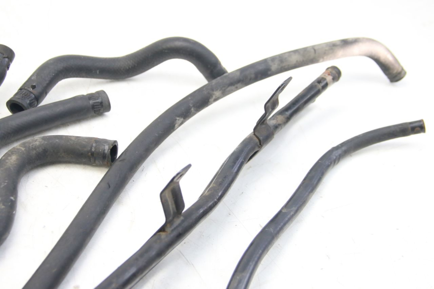 photo de TUBO RADIATORE DAELIM S3 125 (2010 - 2017) - Zoom sullo stato d'uso