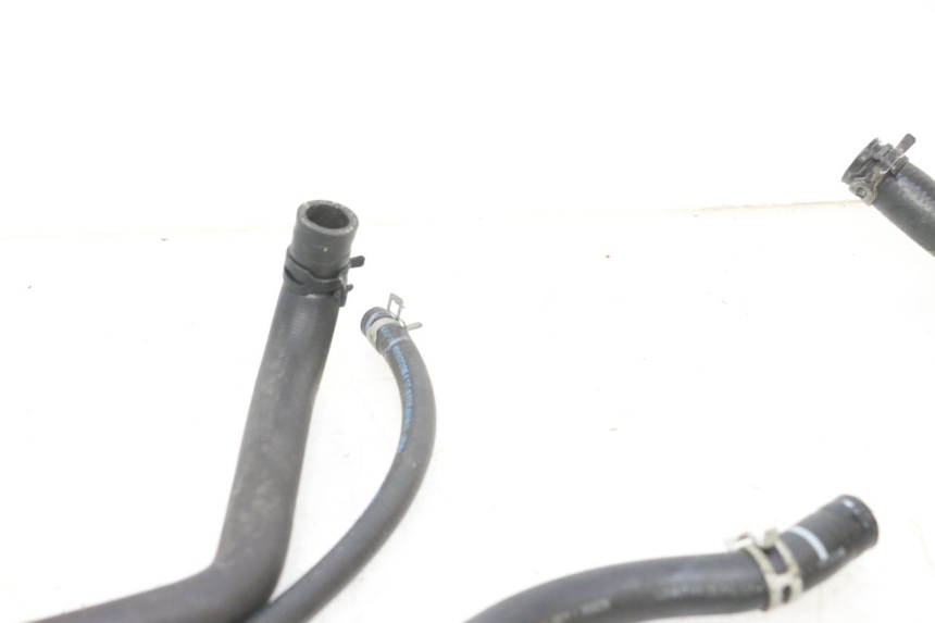 photo de Tubo del radiatore PEUGEOT SATELIS COMPRESSOR K15 125 (2006 - 2009) - Altra angolazione