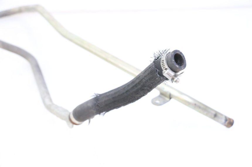 photo de TUBO DEL RADIATORE SUZUKI SIXTEEN 125 (2008 - 2010) - Altra angolazione