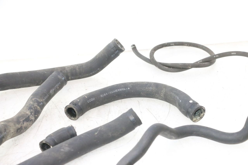 photo de TUBO DEL RADIATORE HONDA VFR FI RC46 800 (1998 - 2001) - Altra angolazione