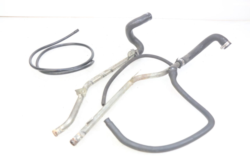 photo de TUBO DEL RADIATORE YAMAHA XMAX X-MAX 125 (2006 - 2009) - Vista principale