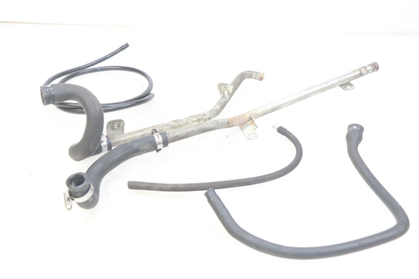 photo de TUBO DEL RADIATORE YAMAHA XMAX X-MAX 125 (2006 - 2009) - Altra angolazione