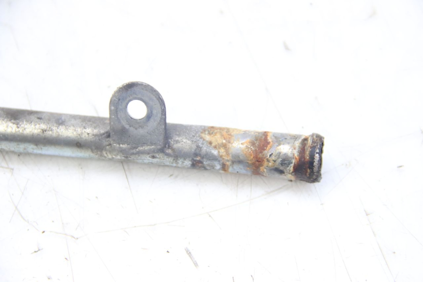 photo de TUBO DEL RADIATORE YAMAHA XMAX X-MAX 125 (2006 - 2009) - Primo piano tecnico