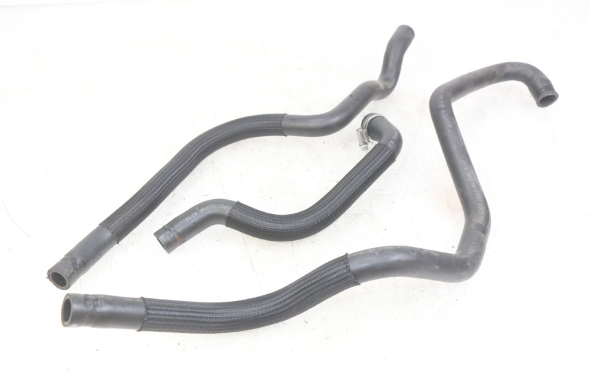 photo de TUBO DEL RADIATORE YAMAHA X-MAX XMAX 125 (2010 - 2013) - Vista principale