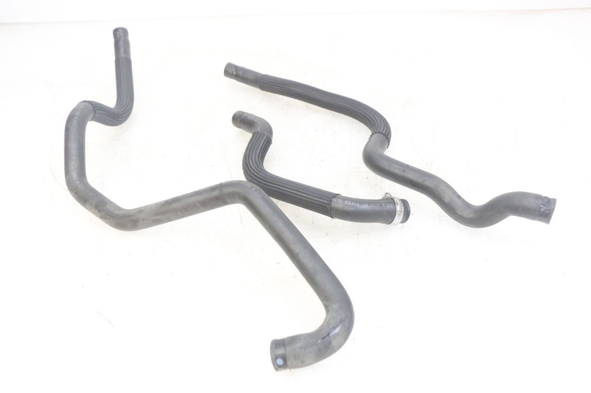 photo de TUBO DEL RADIATORE YAMAHA X-MAX XMAX 125 (2010 - 2013) - Dettaglio del componente