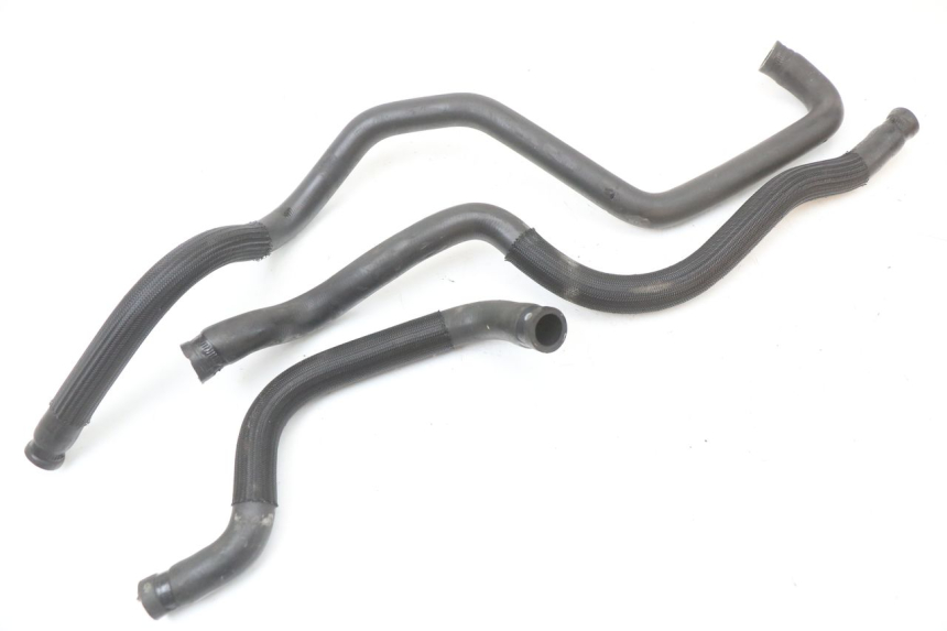 photo de TUBO DEL RADIATORE YAMAHA X-MAX XMAX 125 (2010 - 2013) - Vista principale