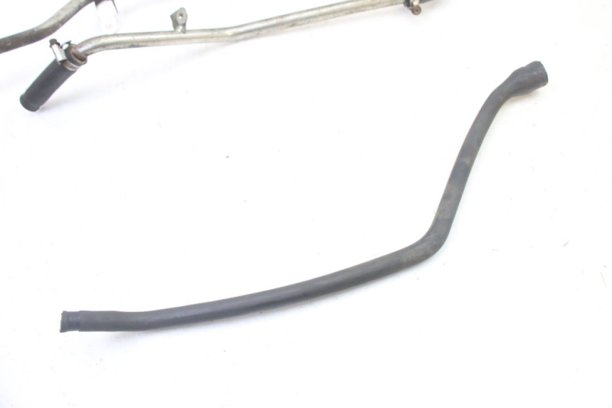 photo de TUBO DEL RADIATORE YAMAHA XMAX X-MAX 125 (2006 - 2009) - Zoom sullo stato d'uso