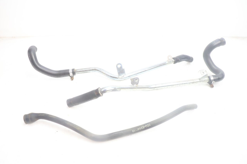 photo de TUBO DEL RADIATORE YAMAHA XMAX X-MAX 125 (2006 - 2009) - Vista principale