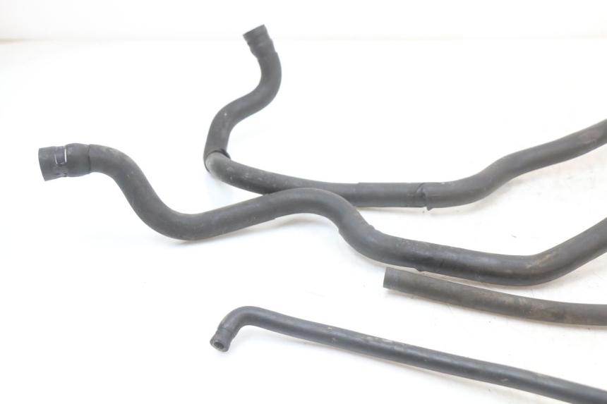 photo de TUBO DEL RADIATORE PIAGGIO X10 125 (2012 - 2017) - Dettaglio del componente