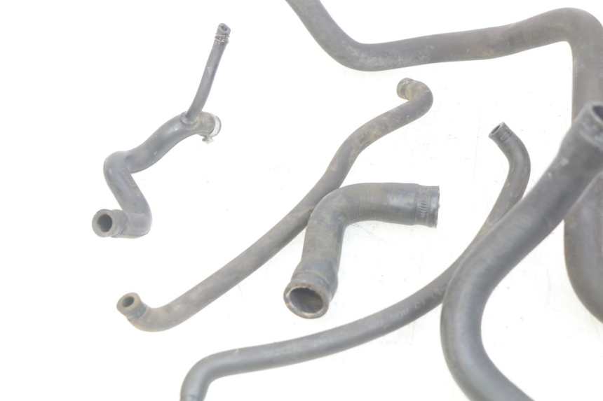 photo de TUBO DEL RADIATORE PIAGGIO X9 EVOLUTION 125 (2003 - 2007) - Altra angolazione