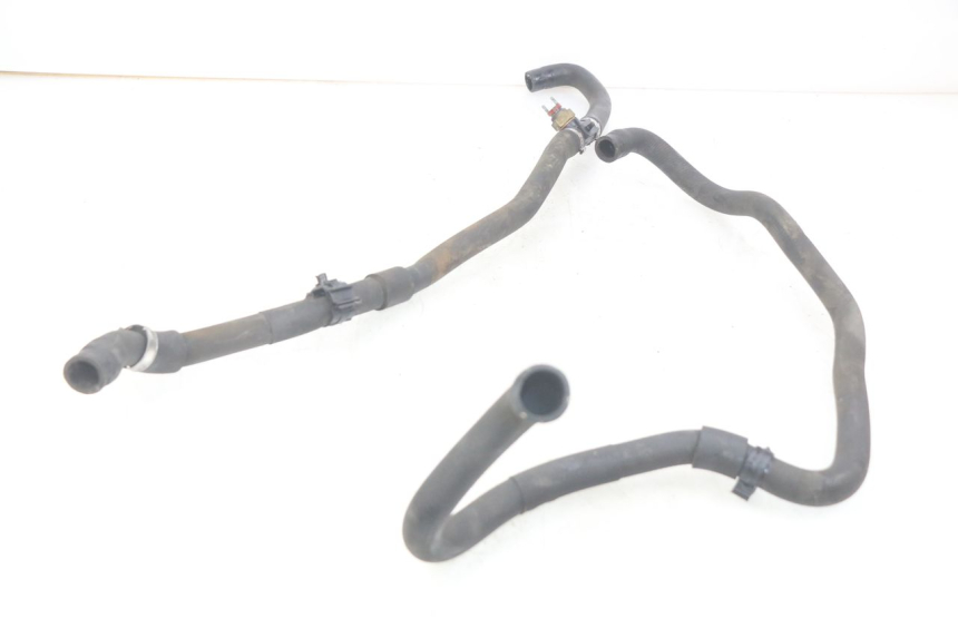 photo de TUBO DEL RADIATORE PIAGGIO XEVO - X EVO 125 (2007 - 2017) - Dettaglio del componente