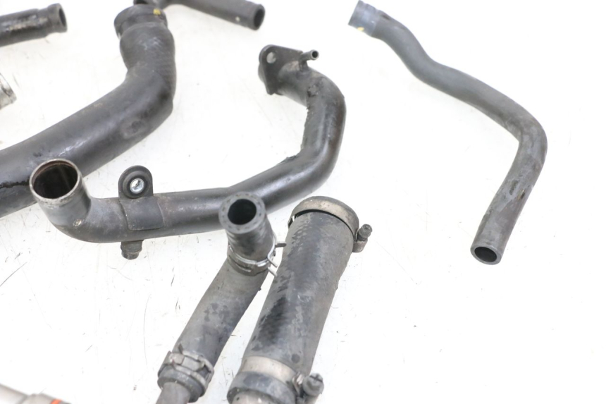 photo de TUBO YAMAHA FZ1 FAZER 1000 (2007 - 2009) - Vista d'insieme del prodotto