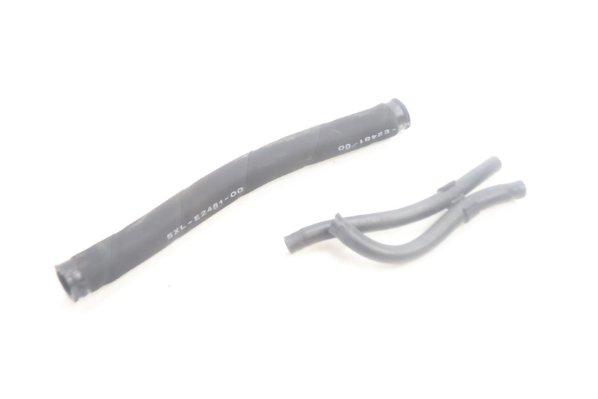 photo de TUBO DEL RADIATORE YAMAHA YP MAJESTY 125 (2007 - 2010) - Zoom sullo stato d'uso