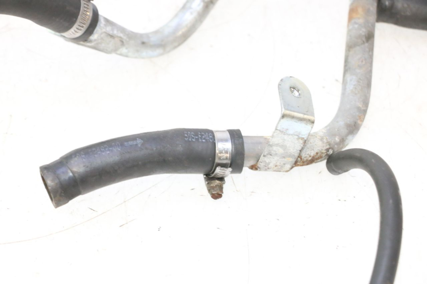 photo de TUBO RADIATORE YAMAHA YP MAJESTY 125 (1998 - 2001) - Stato della superficie e materiale