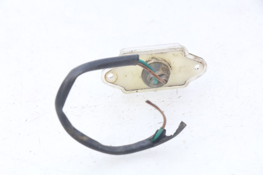 photo de ILLUMINAZIONE TARGA KYMCO AGILITY RS 2T 50 (2009 - 2013) - Zoom sullo stato d'uso