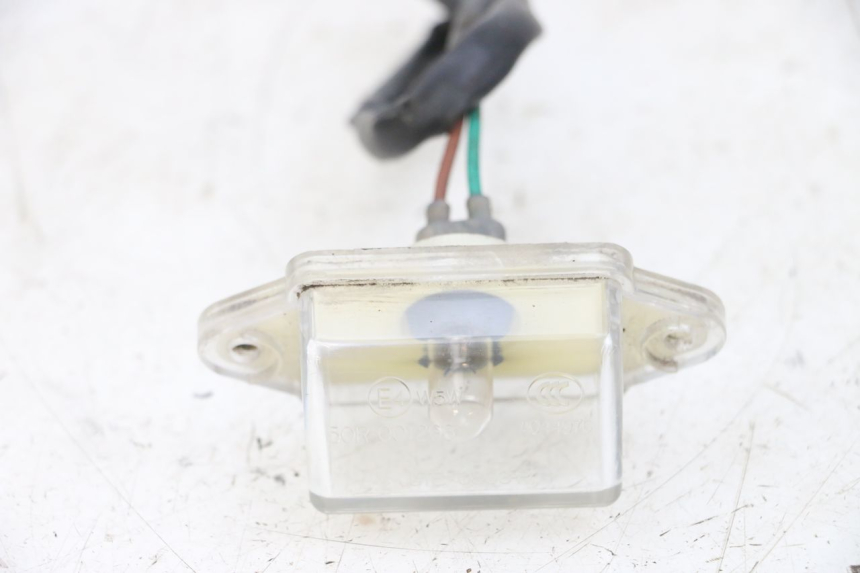 photo de ILLUMINAZIONE TARGA KYMCO AGILITY RS 4T 50 (2009 - 2013) - Dettaglio del componente