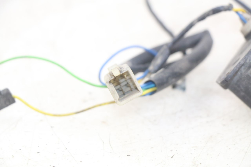 photo de ILLUMINAZIONE TARGA APRILIA ATLANTIC 125 (2003 - 2009) - Altra angolazione