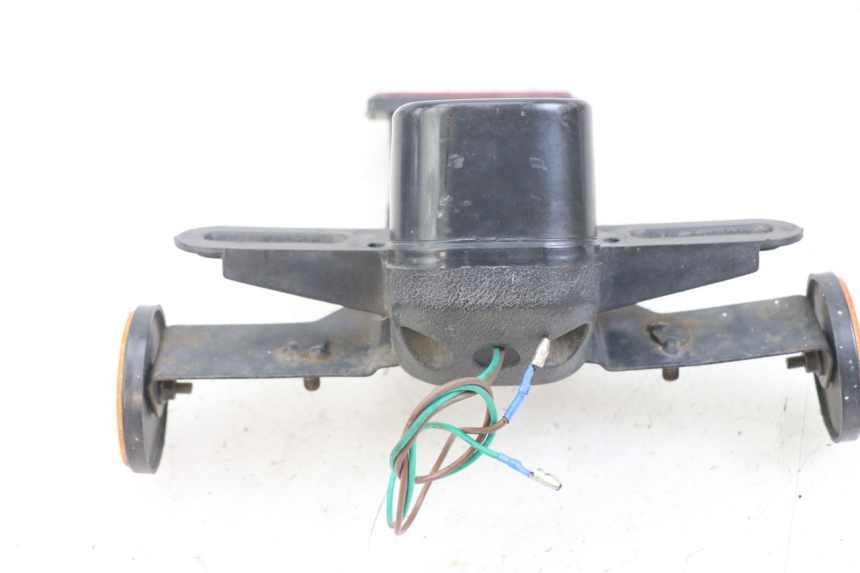 photo de ILLUMINAZIONE TARGA JONWAY AZTRAL 125 (2008 - 2017) - Zoom sullo stato d'uso