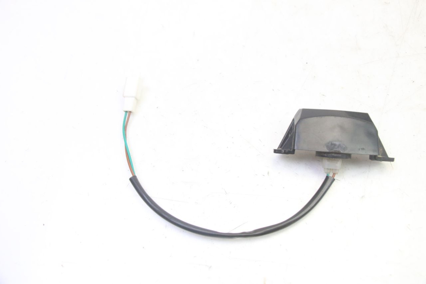 photo de LUCE TARGA MOTRON BREEZY 4T 50 (2021 - 2025) - Altra angolazione