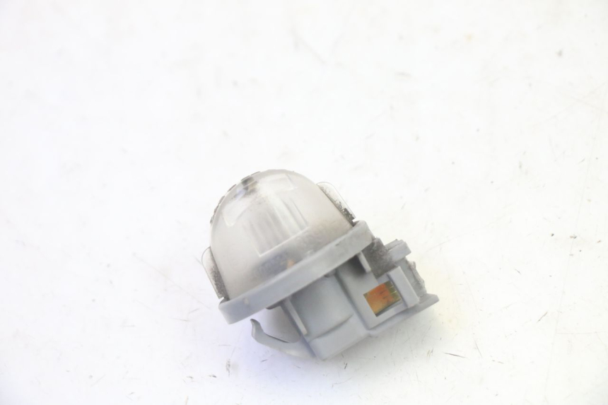 photo de ILLUMINAZIONE TARGA SUZUKI BURGMAN 125 (2007 - 2014) - Dettaglio del componente