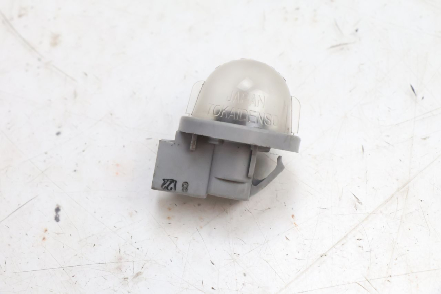 photo de ILLUMINAZIONE TARGA SUZUKI BURGMAN 125 (2007 - 2014) - Zoom sullo stato d'uso