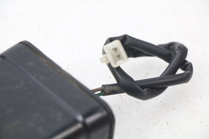 photo de Illuminazione della targa ERIDER CARGO 1 (2009 - 2018) - Zoom sullo stato d'uso