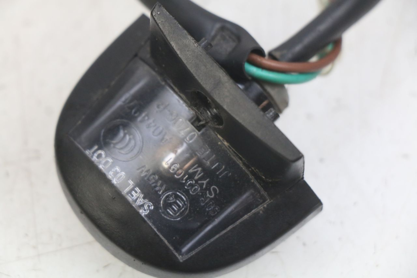 photo de ILLUMINAZIONE TARGA SYM CROX 4T 50 (2016 - 2023) - Dettaglio del componente