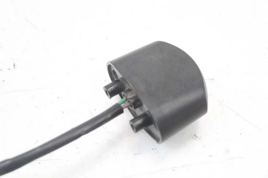 photo de LUCE TARGA EBROH BRAVO GLE 1 (2020 - 2024) - Primo piano tecnico