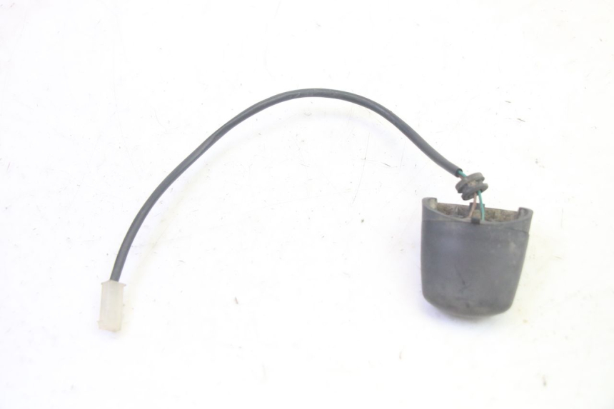 photo de ILLUMINAZIONE TARGA PEUGEOT ELYSEO 125 (1999 - 2004) - Primo piano tecnico