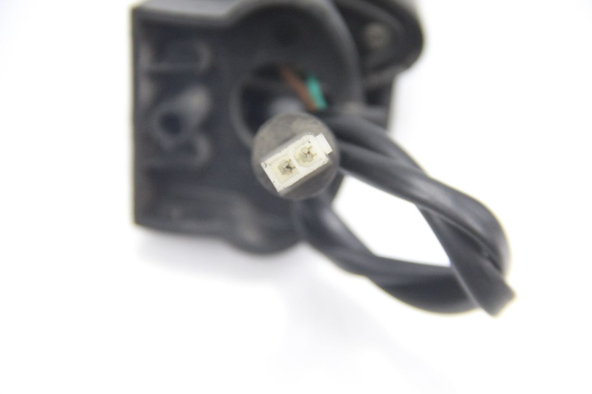 photo de Illuminazione della targa PEUGEOT ELYSTAR 125 (2002 - 2007) - Altra angolazione