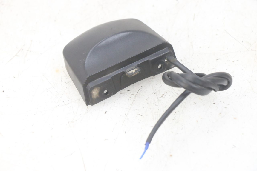 photo de Illuminazione della targa YAMAHA FJR ABS 1300 (2006 - 2012) - Altra angolazione