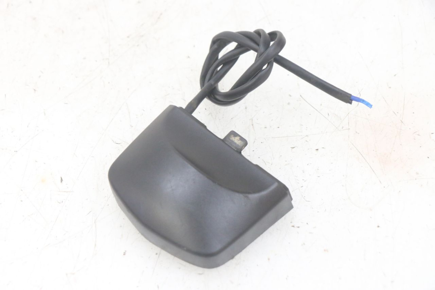 photo de Illuminazione della targa YAMAHA FJR ABS 1300 (2006 - 2012) - Primo piano tecnico