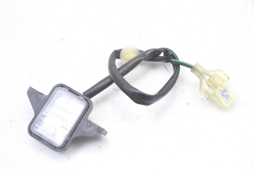 photo de LUCE TARGA HONDA PCX (JF57/JF64) 125 (2014 - 2018) - Zoom sullo stato d'uso