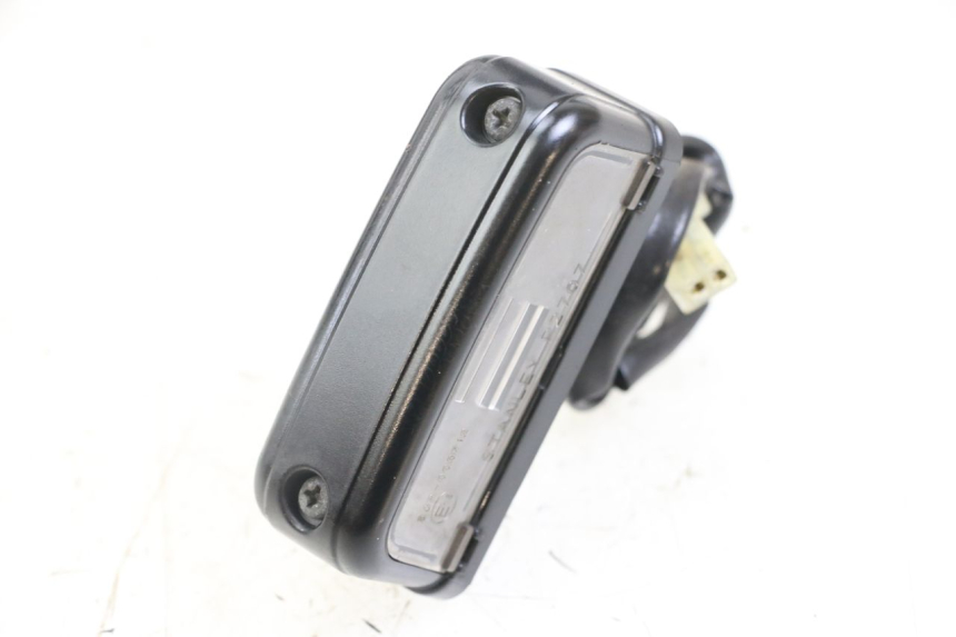 photo de LUCE TARGA HONDA SH i 300 (2015 - 2020) - Zoom sullo stato d'uso