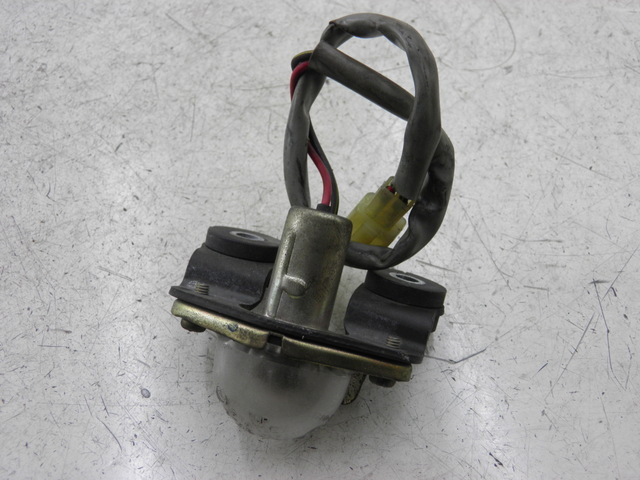 photo de Illuminazione della targa KAWASAKI ZZR 600 (1995 - 2004) - Altra angolazione