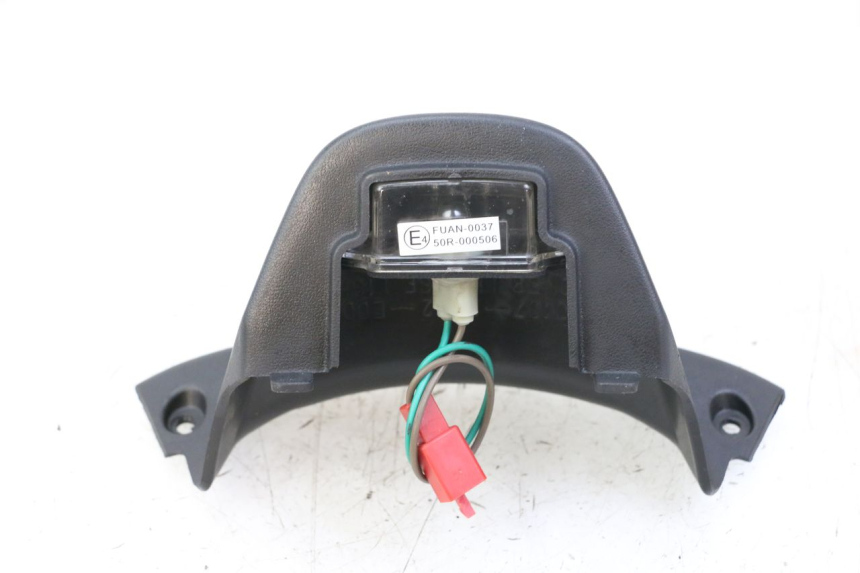 photo de LUCE TARGA KYMCO XCITING 500 (2007 - 2010) - Zoom sullo stato d'uso